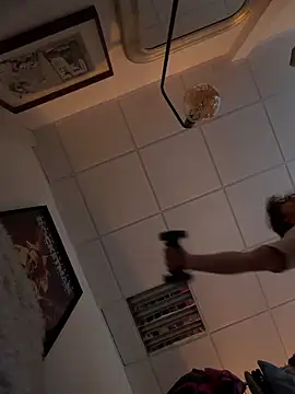 Snapshot of hardmecl chatting on March 31, 5:24 pm hardmecl online show from March 31, 5:24 pm