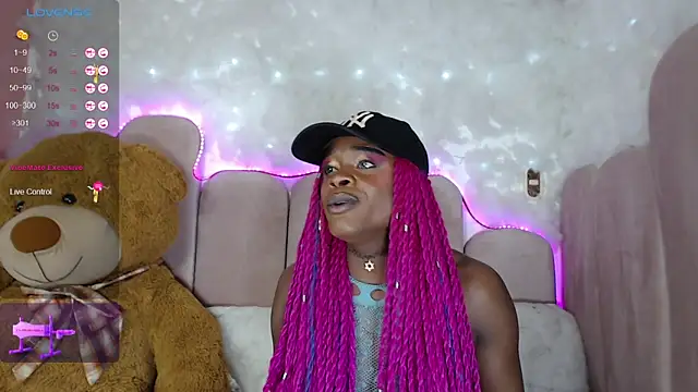 puca ebony online show from January 28, 1:50 am