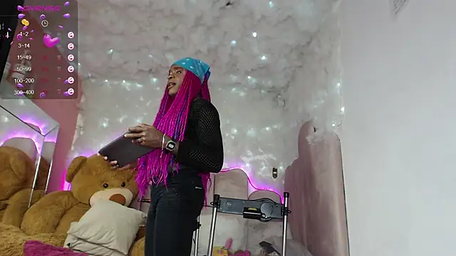 puca ebony online show from February 7, 1:47 am