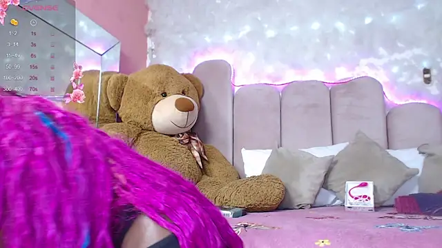 puca ebony online show from March 21, 10:06 pm