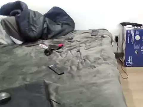 Iliketocooksquirt25 online show from February 15, 9:05 am