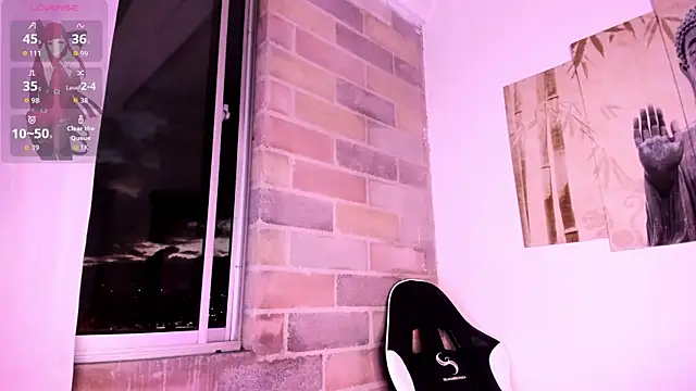 Im Scarlet online show from October 25, 11:10 pm