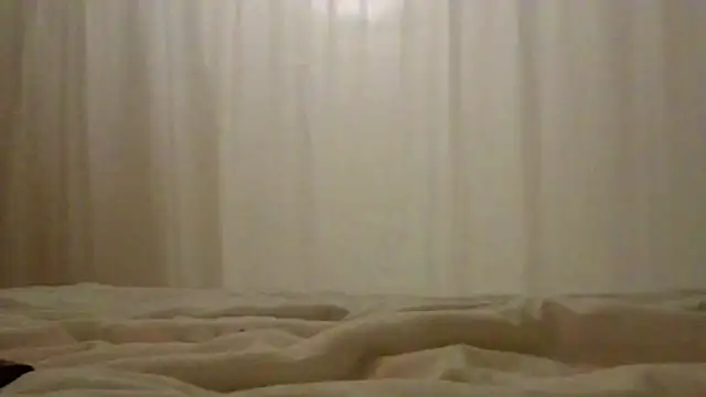 Snapshot of SallyCumLaude chatting on March 4, 6:58 am SallyCumLaude online show from March 4, 6:58 am