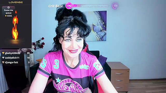 Silvia Wallec online show from June 22, 3:25 am