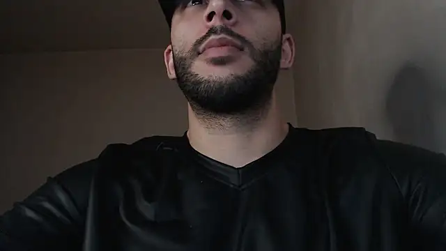 Snapshot of henryaxe chatting on September 25, 9:51 pm henryaxe online show from September 25, 9:51 pm