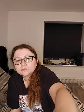 Kiarassecrets online show from March 23, 8:57 pm