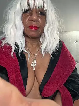 BreanaDivine online show from March 11, 7:36 pm