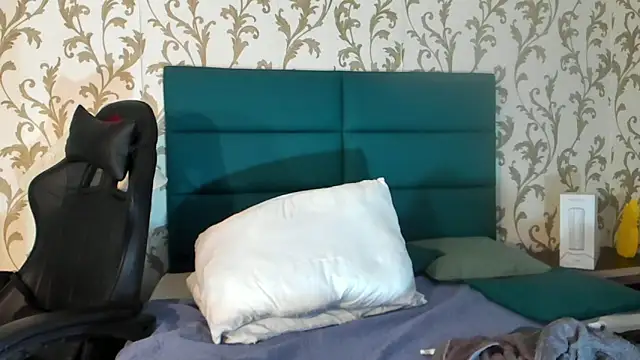 Michael magno online show from December 2, 11:18 pm