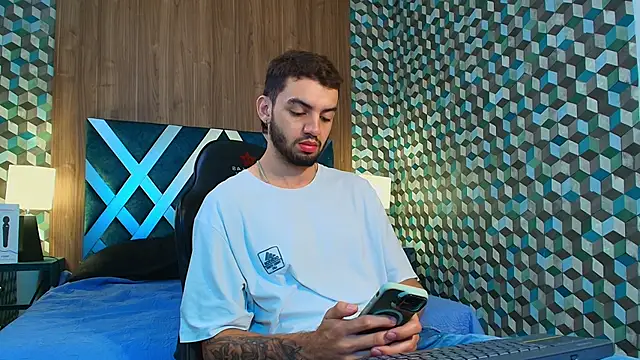 Michael magno online show from September 20, 2:07 pm