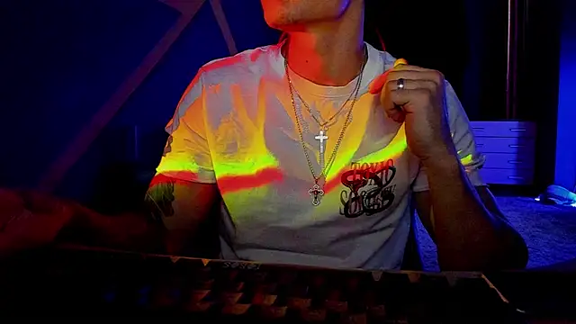 Snapshot of RODARRI chatting on February 25, 9:42 am RODARRI online show from February 25, 9:42 am