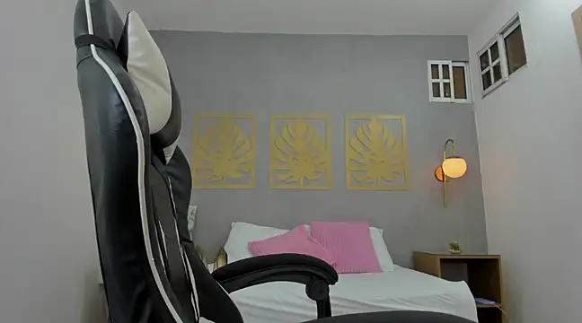 ayla13  online show from February 12, 10:26 pm