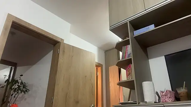 ChocolateCakeQueen online show from October 20, 11:16 pm