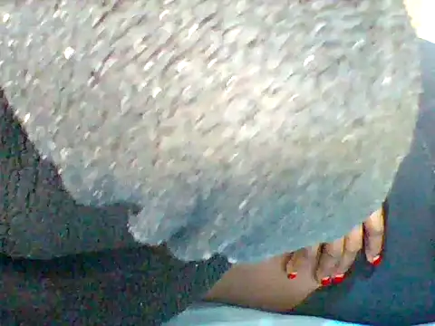sexy cutelips online show from June 5, 11:05 am