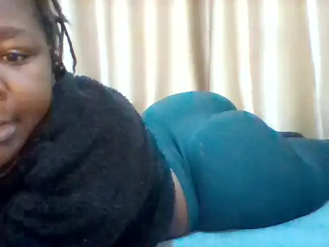 sexy cutelips online show from June 7, 7:45 am