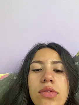 hannahb-e online show from January 24, 9:05 pm