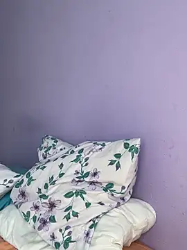 hannahb-e online show from March 8, 2:19 pm