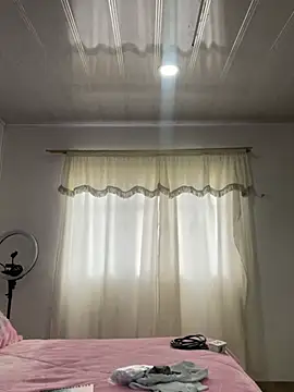 hannahb-e online show from July 30, 2:38 pm