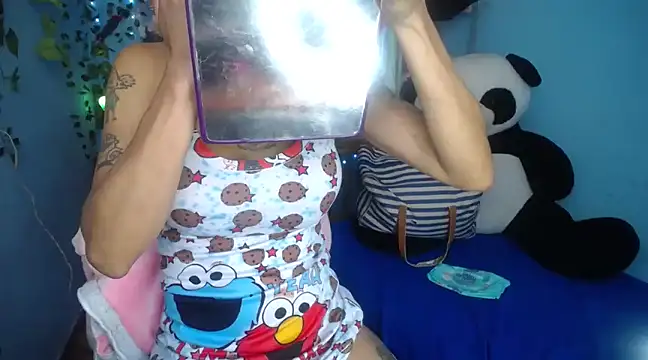nicole ink online show from January 18, 3:38 pm