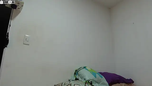 Snapshot of AlinaWoolf_ chatting on November 23, 3:06 am AlinaWoolf online show from November 23, 3:06 am