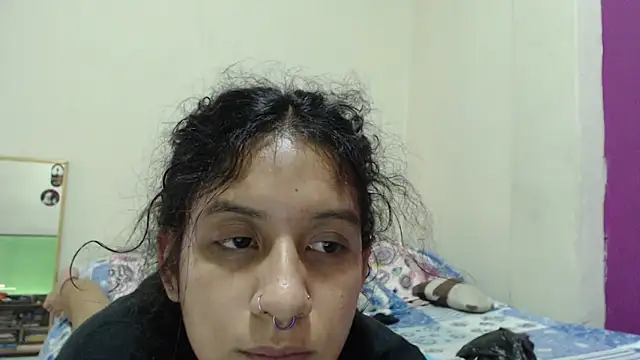 Snapshot of AlinaWoolf_ chatting on May 9, 5:51 pm AlinaWoolf online show from May 9, 5:51 pm