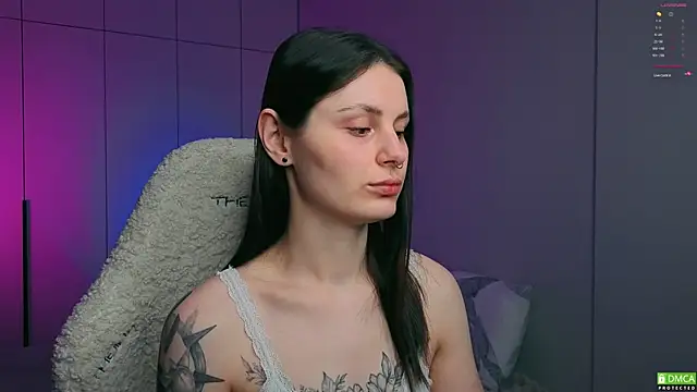 Snapshot of elizawetty chatting on January 6, 1:31 am elizawetty online show from January 6, 1:31 am