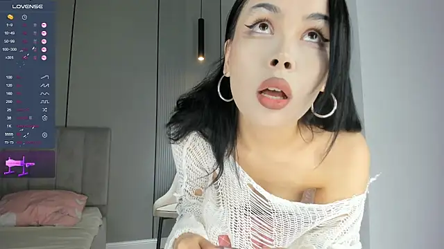 Snapshot of Liu_Yifei_ chatting on October 4, 12:41 am Liu Yifei online show from October 4, 12:41 am