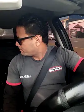 hecwil8 online show from October 28, 11:47 am