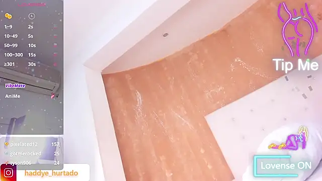 shenielxx online show from November 12, 6:08 pm