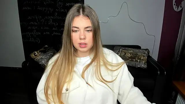 Snapshot of IsabellaBler chatting on October 20, 5:52 am IsabellaBler online show from October 20, 5:52 am