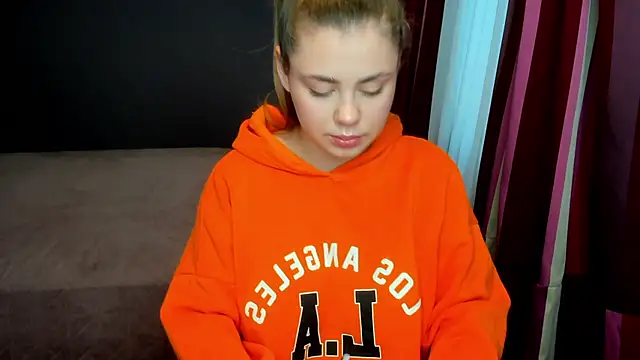 Snapshot of IsabellaBler chatting on December 5, 6:55 am IsabellaBler online show from December 5, 6:55 am