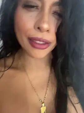 canela 10 online show from September 25, 3:32 am