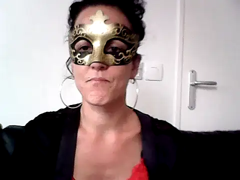 Masquegirlmysterious online show from October 3, 12:24 pm