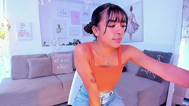 Michelle se online show from January 8, 5:26 pm