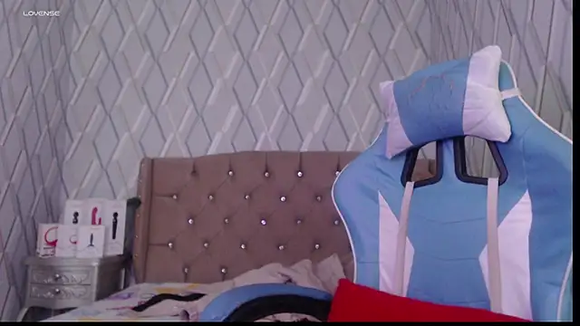 NicolleTaylor online show from January 31, 1:11 am