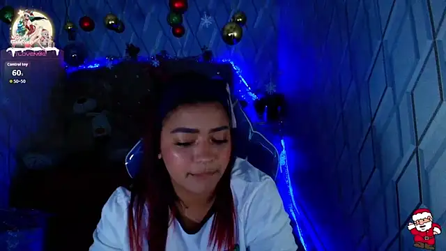 NicolleTaylor online show from December 16, 4:06 am