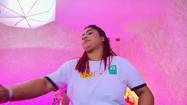 Snapshot of NicolleTaylor chatting on February 28, 5:19 am NicolleTaylor online show from February 28, 5:19 am