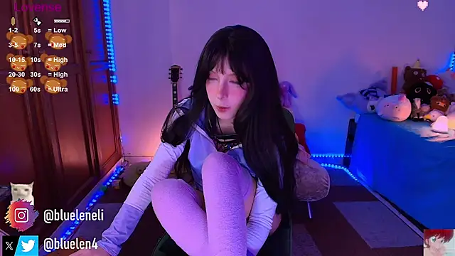 bluelen online show from September 27, 11:48 am