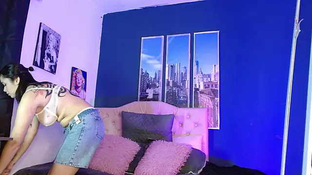 Snapshot of megan_lover chatting on May 21, 1:40 pm megan lover online show from May 21, 1:40 pm