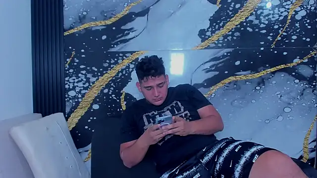 sweethot    online show from September 21, 2:19 pm