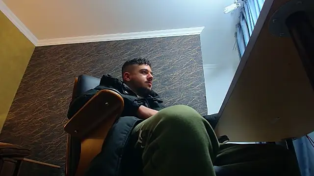 JoshKnights online show from December 5, 6:00 am