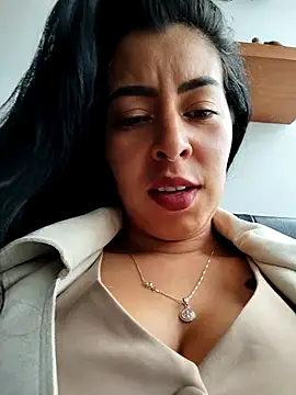 Emily Wane online show from October 18, 4:41 pm