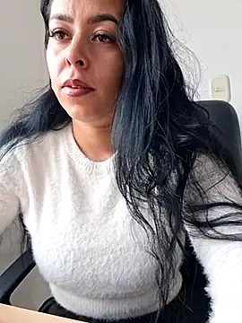 Emily Wane online show from June 5, 4:56 pm