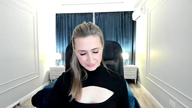 PassionGlow online show from February 7, 1:01 pm