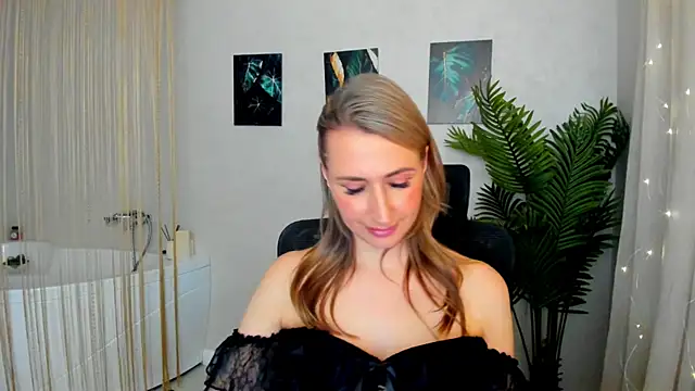 PassionGlow online show from February 19, 6:33 am