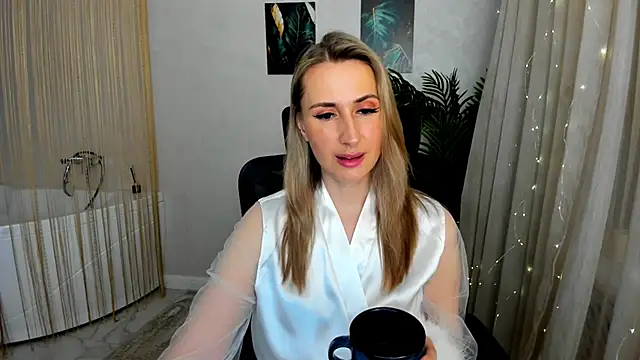 PassionGlow online show from March 7, 3:29 am