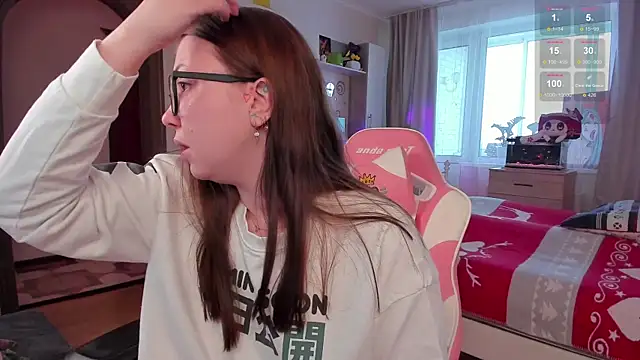 elisejays online show from December 28, 9:31 am