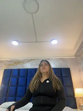 EVELIN MASON online show from July 26, 9:32 pm