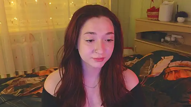 YasmineWest online show from February 6, 1:43 pm