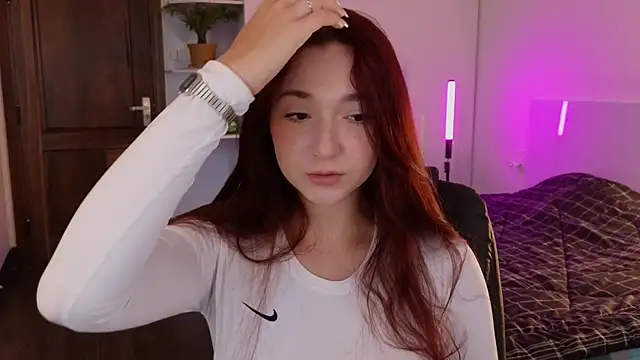 YasmineWest online show from July 13, 1:41 am
