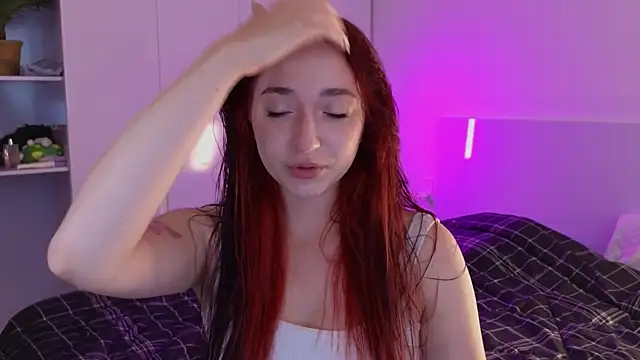 YasmineWest online show from July 16, 2:28 am